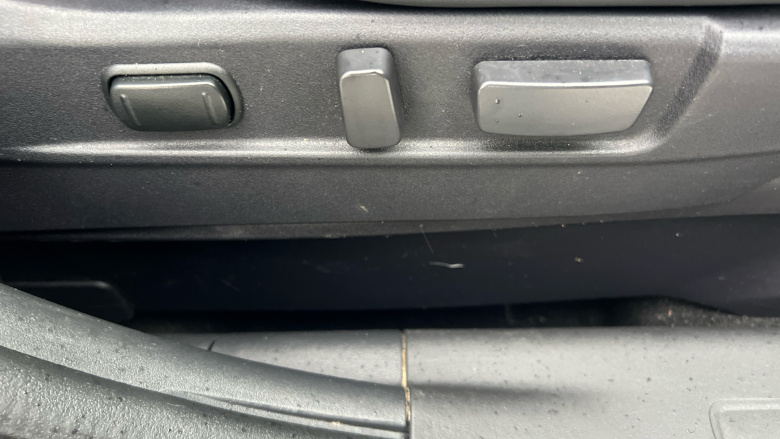 Mitsubishi Outlander 2.0 Exceed 5dr CVT Petrol Estate